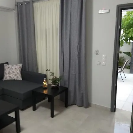 Arxontia 2 Apartment Kalamata Exterior photo